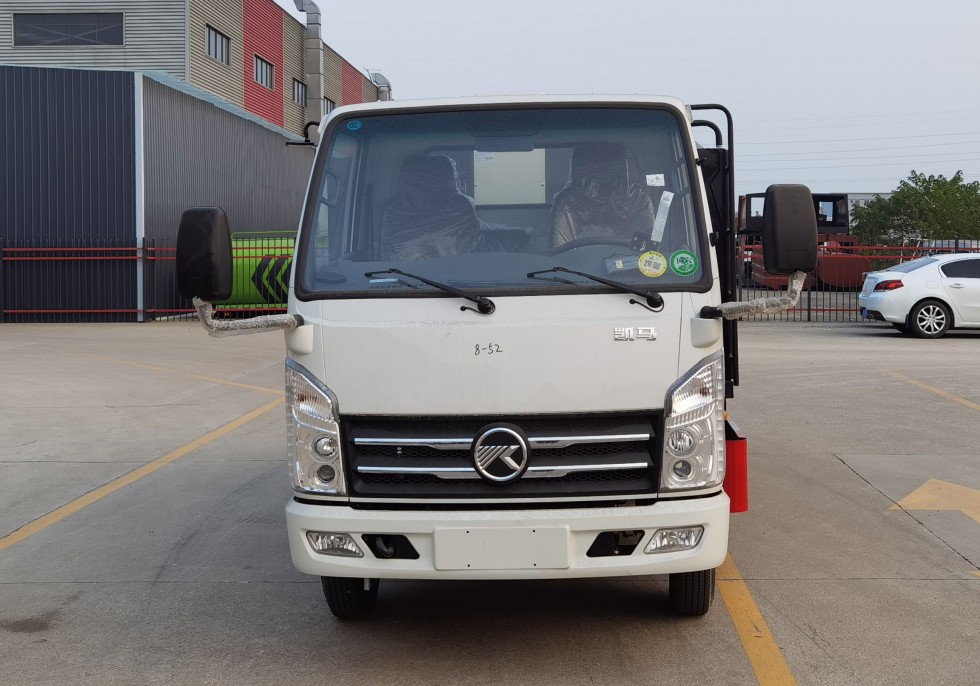 凯马蓝胖5.5方压缩垃圾车