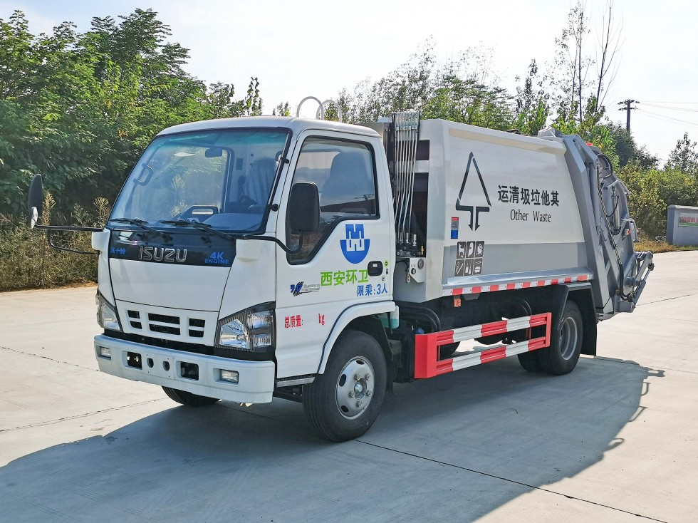 五十铃7方压缩垃圾车