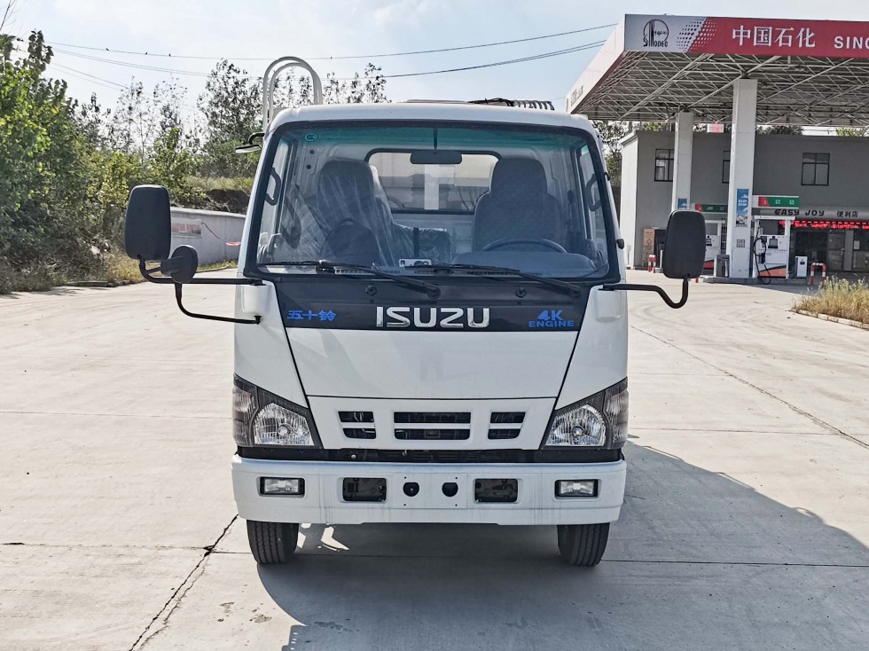五十铃7方压缩垃圾车