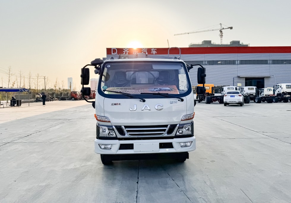 江淮V57.5方压缩垃圾车