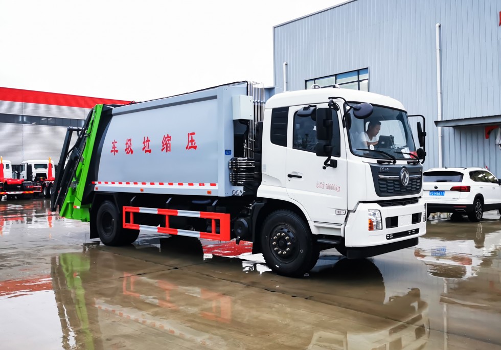 东风天锦18方压缩垃圾车