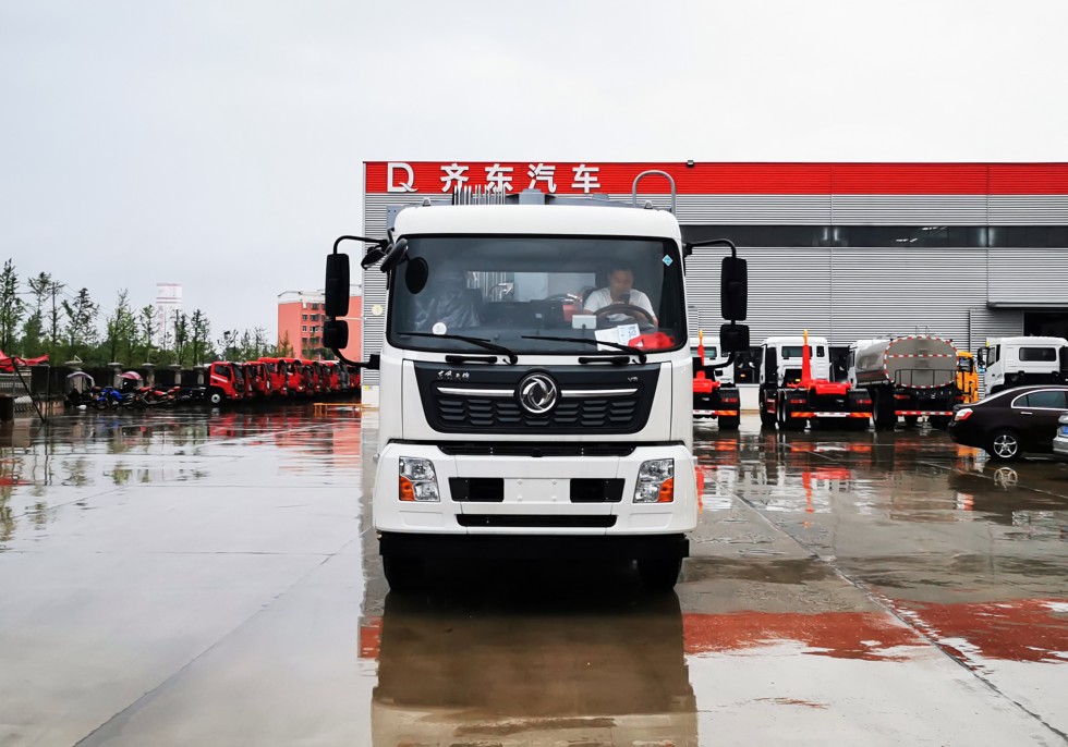 东风天锦18方压缩垃圾车