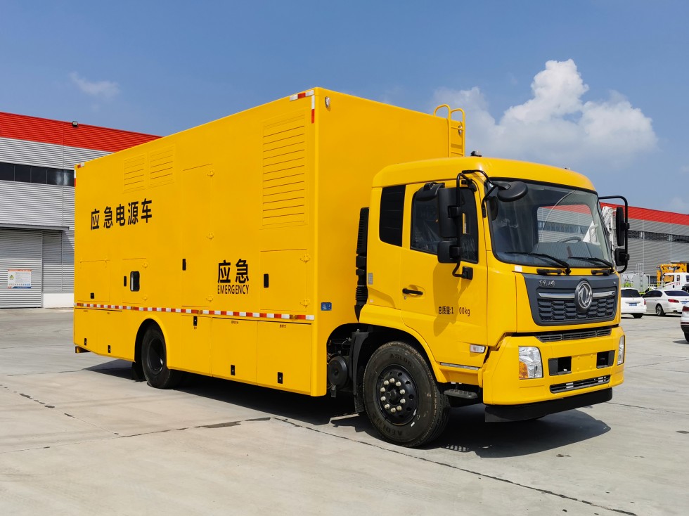 齐东方牌东风天锦电源车-500kw电源车